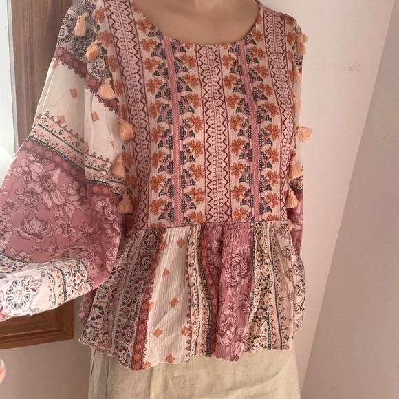 ❤️ 21”PTP M American Eagle boho blouse peasant floral embroidered look - Picture 2 of 8